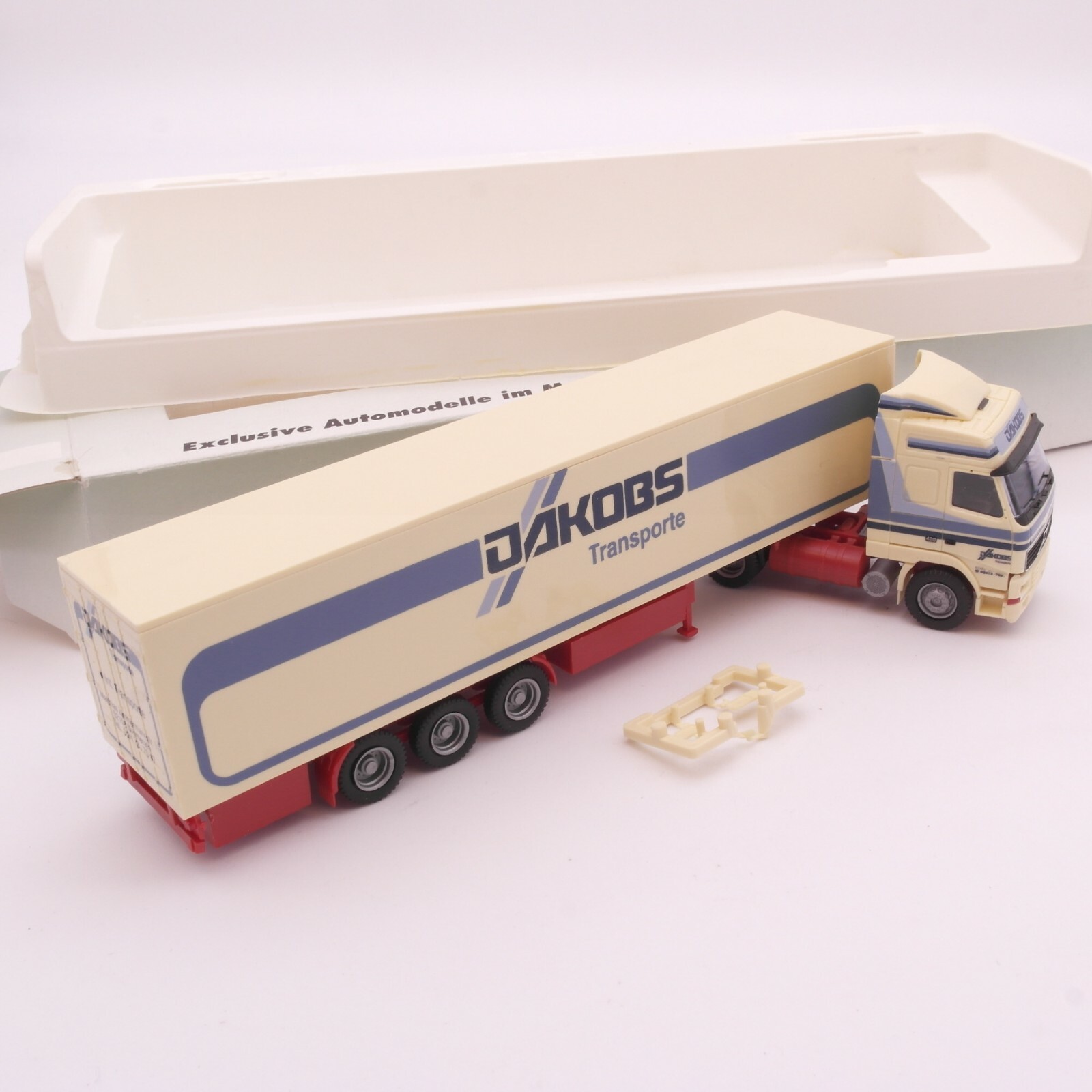 AWM 1:87 Volvo FH Sattelzug Jakobs Transporte in OVP RT3826 – Bild 3