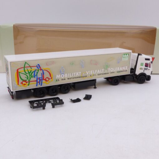 AWM / AMW 1:87 Nr.: 50150 Mercedes Benz SK Sattelzug IAA 1994, in EVP EB7692 – Bild 3