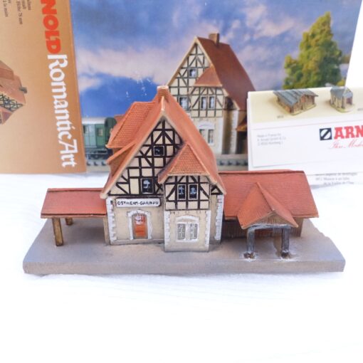 Arnold Romantic Art 6920 Fertigmodell Bahnhof Östheim-Gailnau in OVP EX6055