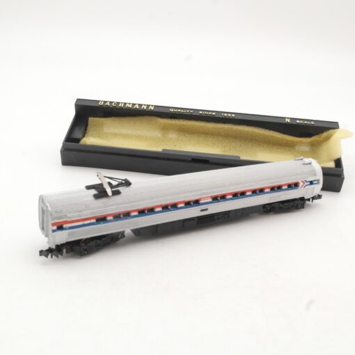 Bachmann N 4771 Personenwagen Amtrak in OVP RR4017