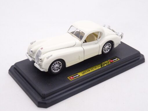 Bburago / Burago 1:24 Jaguar XK120 Coupé (1948) creme, siehe Bilder o. EX1297