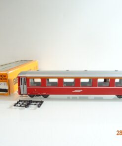 Bemo H0m Personenwagen 1. Kl. der RhB in EVP PR4325