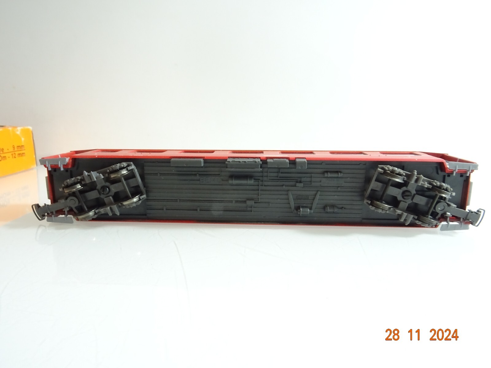 Bemo H0m Personenwagen 1. Kl. der RhB in EVP PR4325 – Bild 4