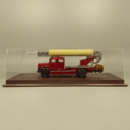 Brekina 1:87 4032 Mercedes L311 Drehleiter der Feuerwehr in OVP EX7193 – Bild 4