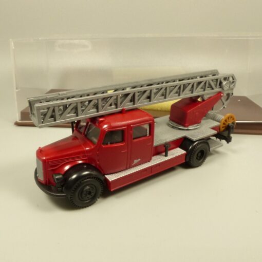 Brekina 1:87 4032 Mercedes L311 Drehleiter der Feuerwehr in OVP EX7193