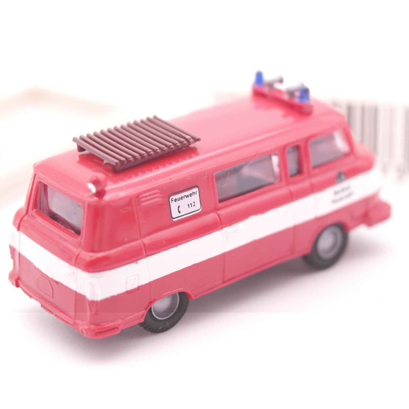 Brekina ? 1:87 Barkas B 1000 Berliner Feuerwehr in EVP RT7479 – Bild 3