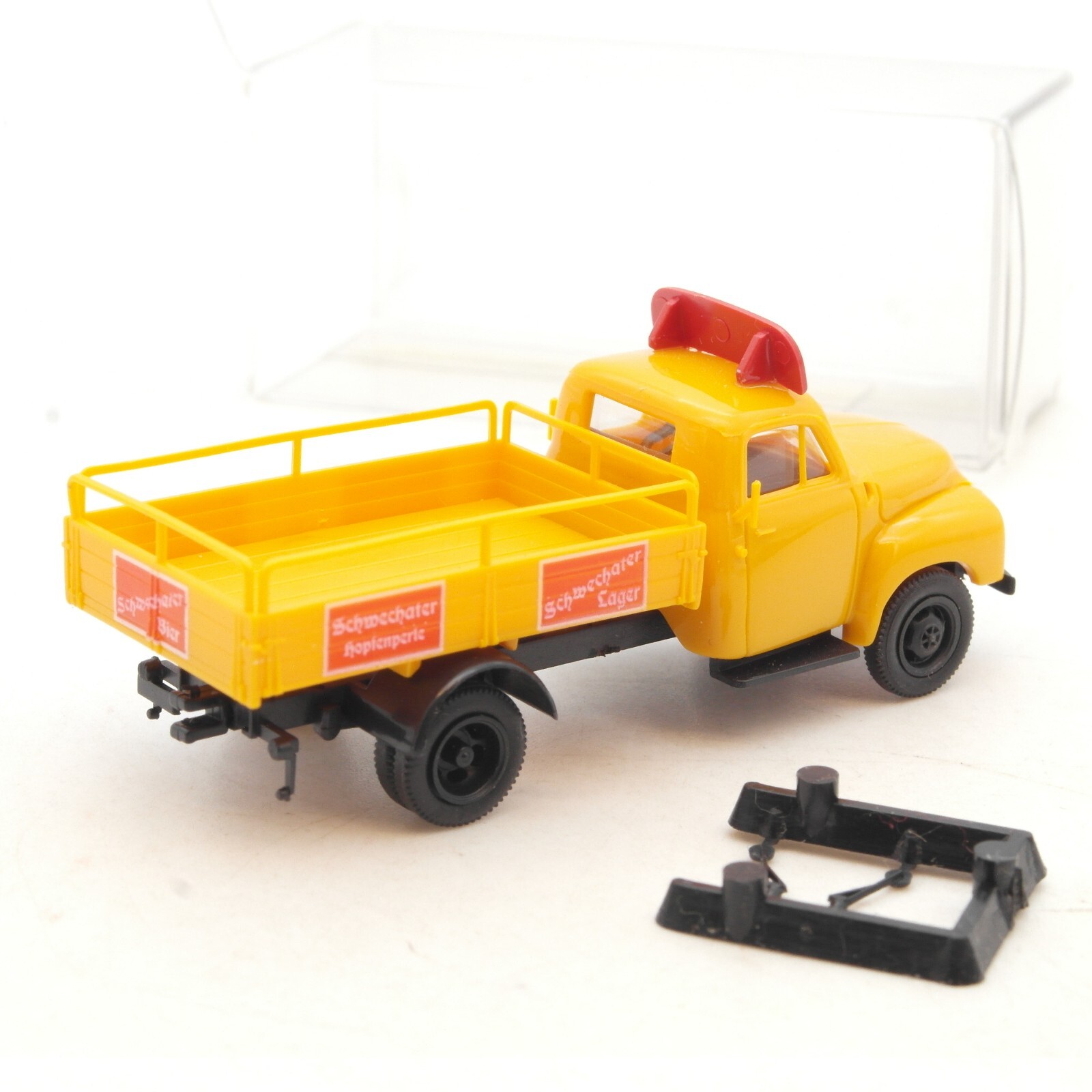 Brekina 1:87 Opel Blitz Getränke Pritsche Schwechater Bier in EVP RF9541 – Bild 3