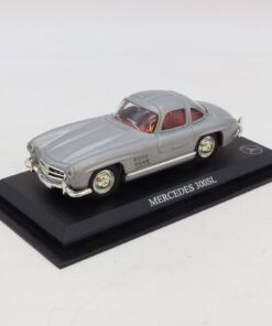 Del Prado 1:43 Mercedes 300 SL metallic auf Podest, siehe Bilder o. EB6535