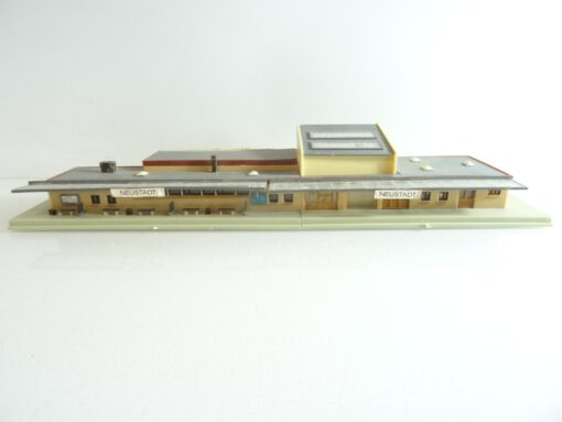 Faller H0 B-111 Bahnhof Neustadt aus Anlagenrückbau, siehe Bilder RR2004 o.