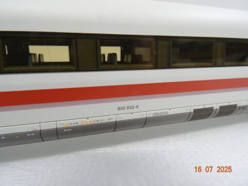 Fleischmann H0 4448 ICE Zwischenwagen 1.Kl. 802 832-6 der DB AG JL1545 o. – Bild 3