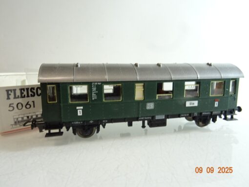 Fleischmann H0 5061 Personenwagen 1. Klasse der DB in OVP RR3461