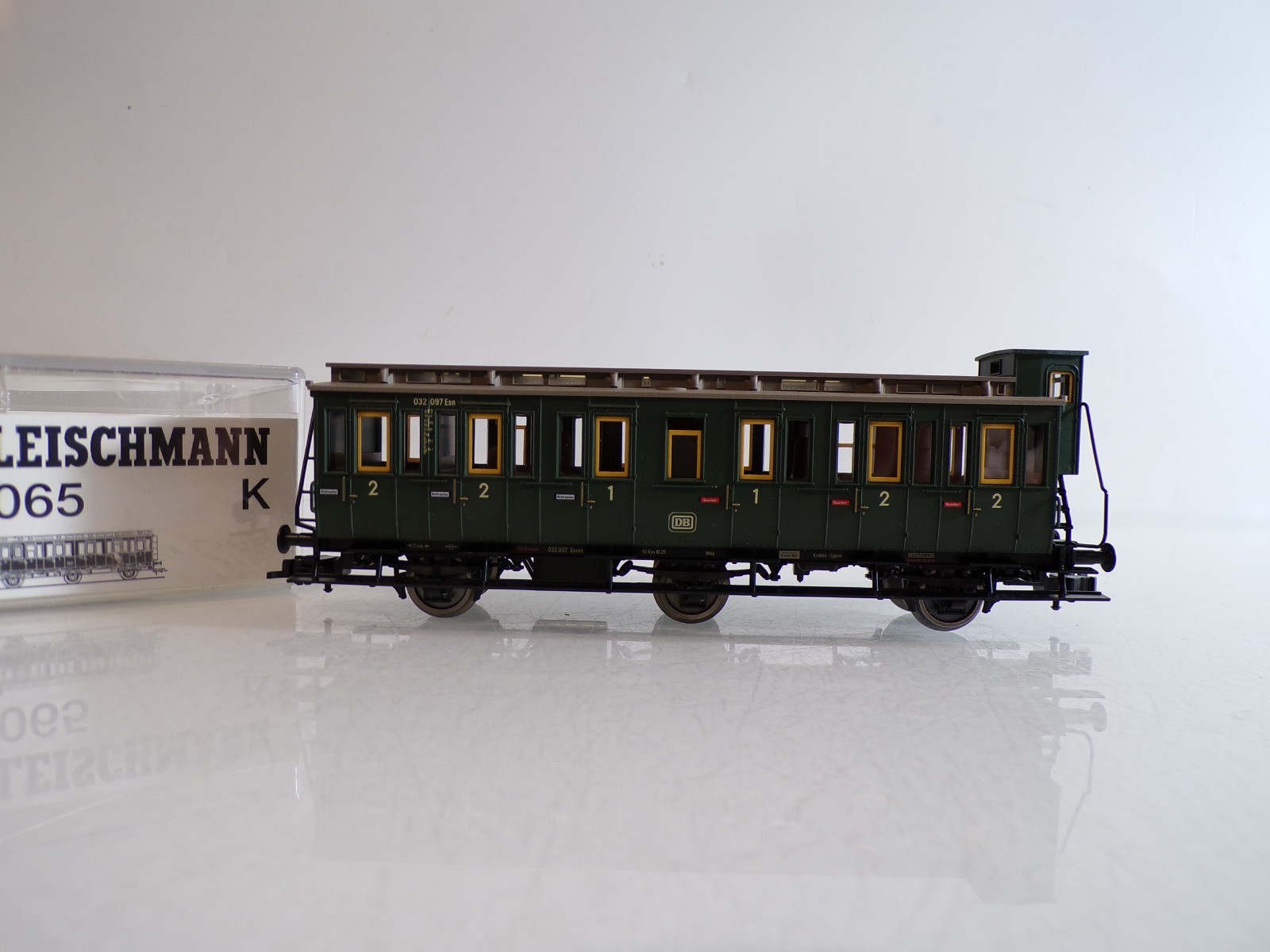 Fleischmann H0 5065 K Abteilwagen 2. Kl. mit Bremserhaus der DB in OVP BH1654 – Bild 3
