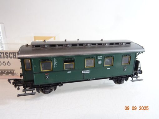 Fleischmann H0 5066 Personenwagen 2. / 3. Klasse der DR in OVP RR3477 – Bild 3