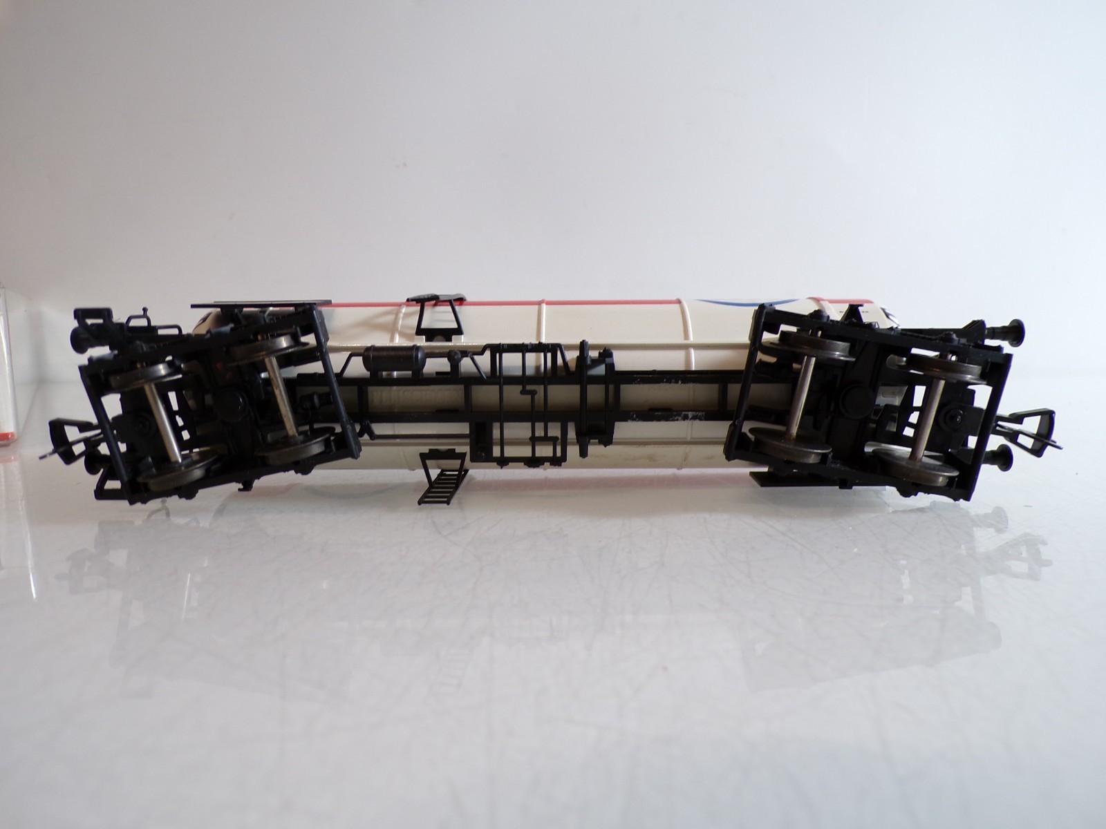 Fleischmann H0 5472 Kesselwagen Esso der DB in OVP BH1669 – Bild 5