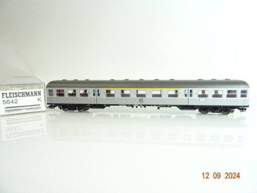 Fleischmann H0 5642 K Personenwagen 1./2. Kl. der DB neuwertig in OVP PR2675 – Bild 3