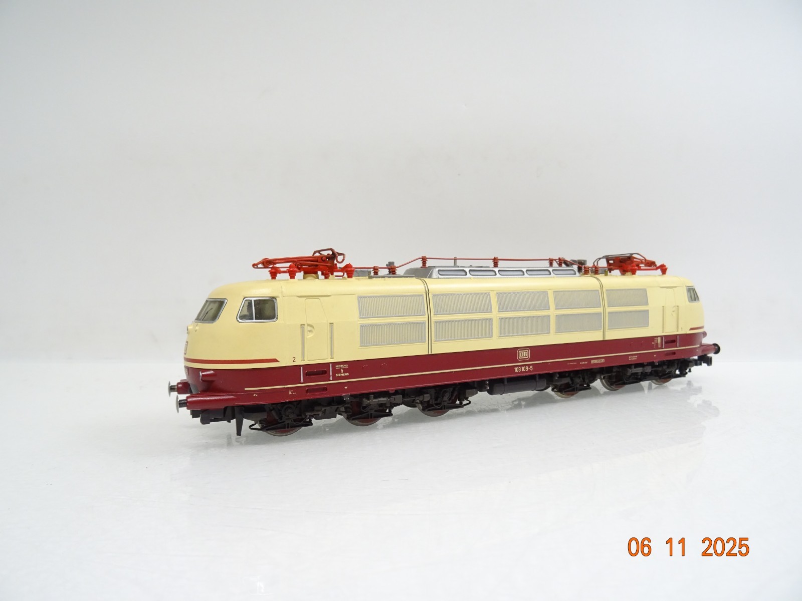 Fleischmann H0 74376 E-Lok BR 103 109-5 der DB ESU Digital JL4168 o. – Bild 3