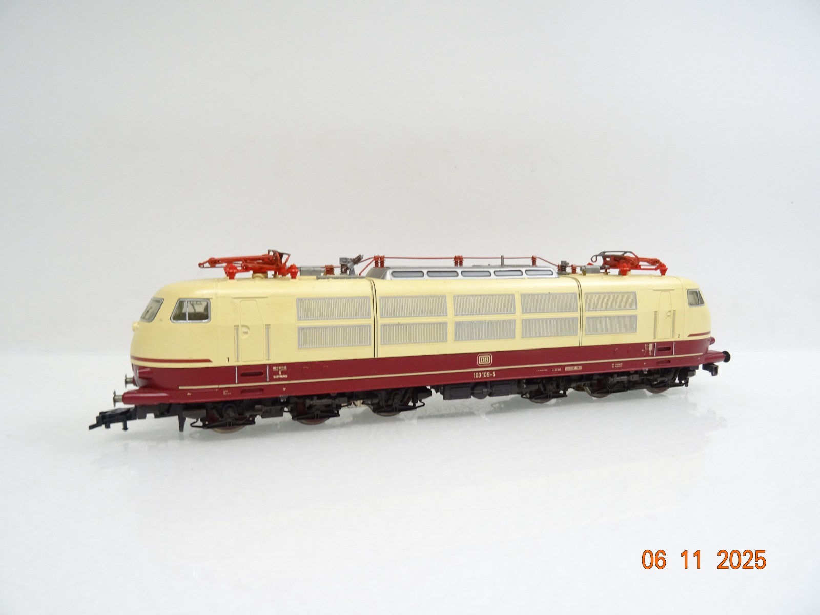 Fleischmann H0 74376 E-Lok BR 103 109-5 der DB ESU Digital JL4168 o.