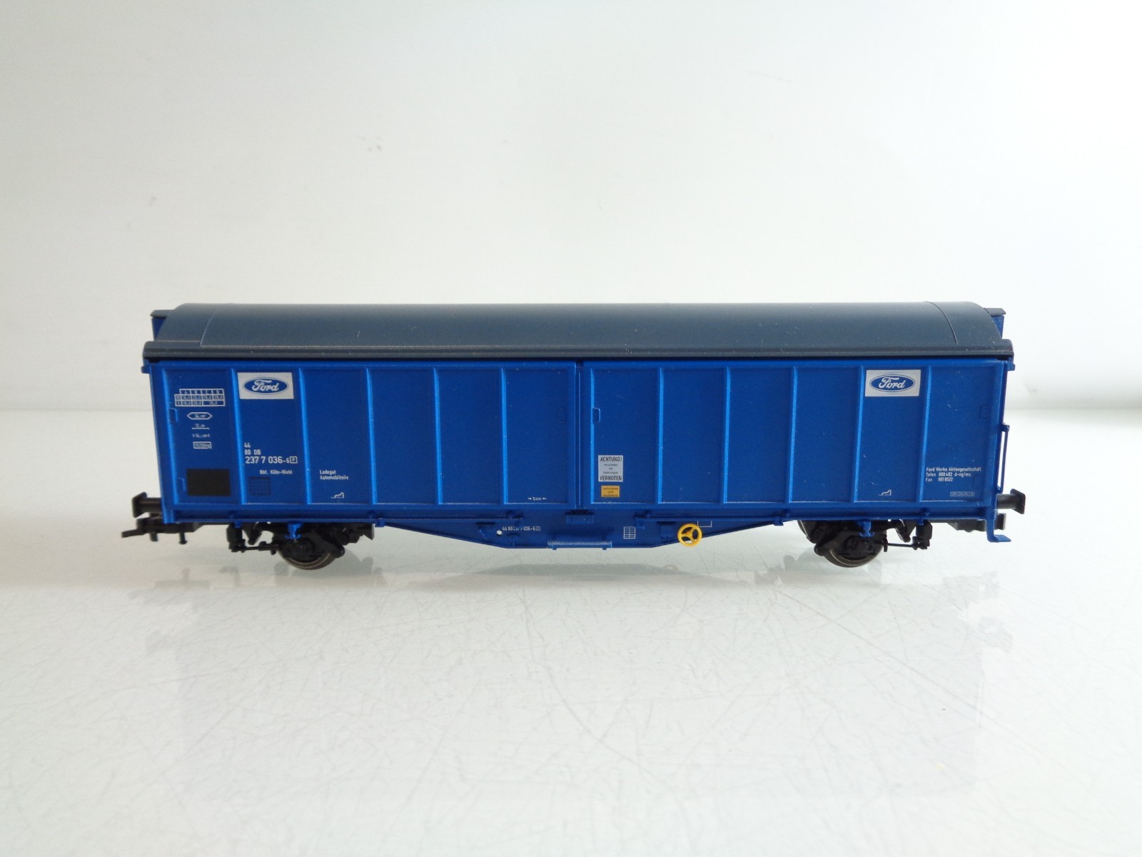 Fleischmann H0 Schiebewandwagen Ford der DB BH718 o.