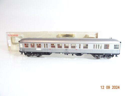 Fleischmann H0 Steuerwagen 2.Kl./Gepäckabt. der DB in EVP PR2679