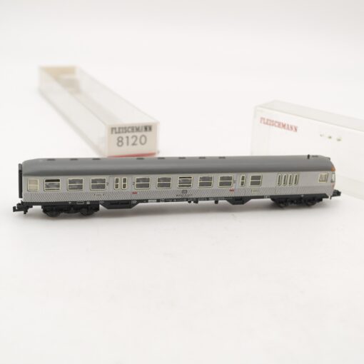 Fleischmann N 8120 Nahverkehrs-Steuerwagen 1./2. Klasse der DB in OVP RR2441 – Bild 3