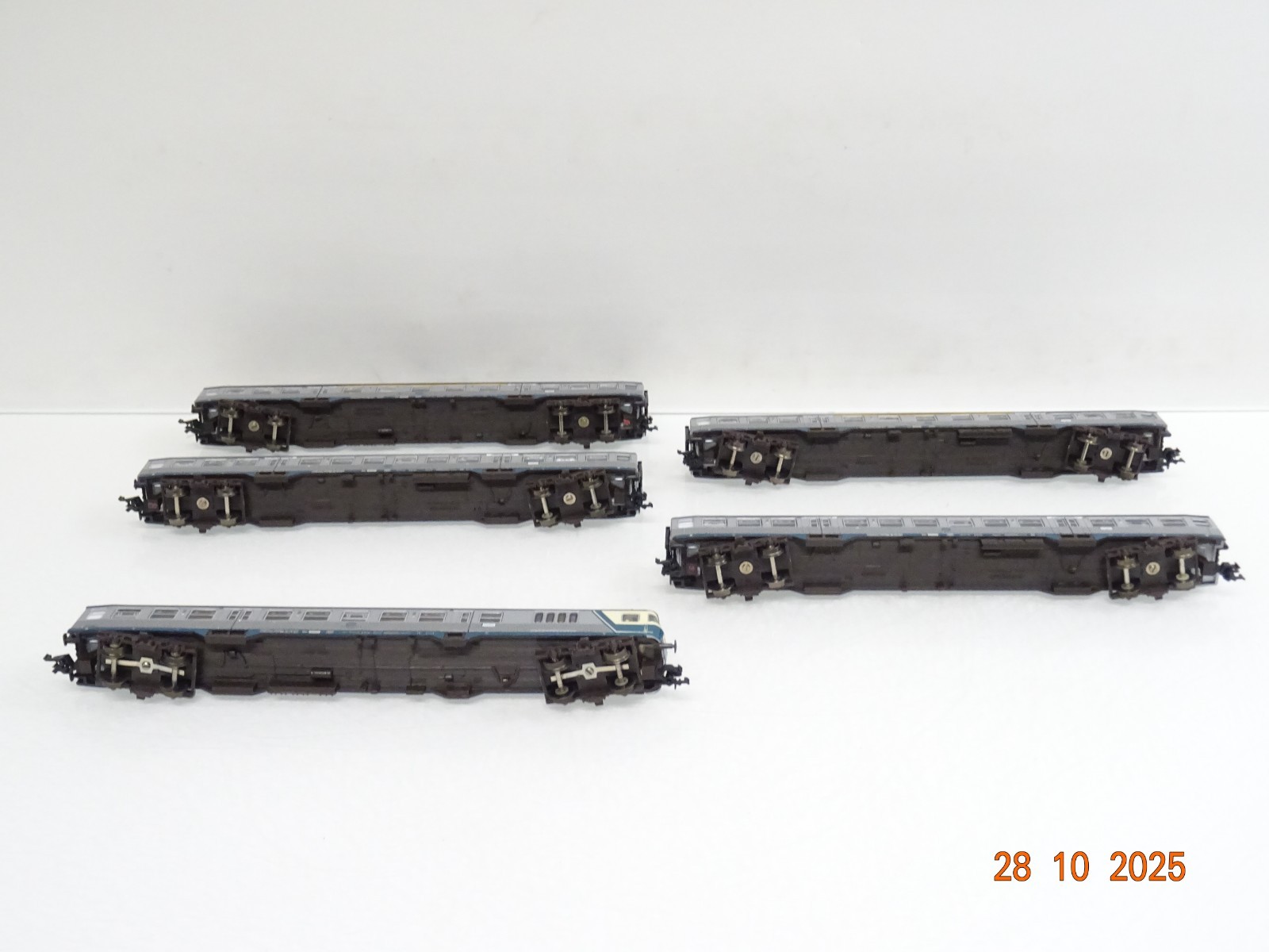 Fleischmann N Nahverkehrswagen 5 St. Silberling der DB JL3965 o. – Bild 5