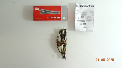 Fleischmann piccolo N 9171 Weiche rechts mit Antrieb siehe Foto in OVP CK8374