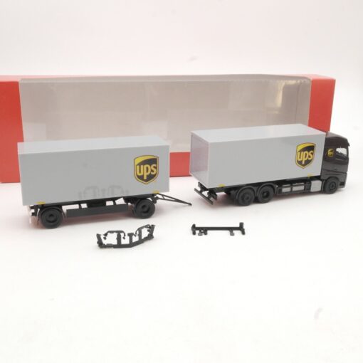 Herpa 1:87 308823 Volvo FH GL Hängerzug UPS in OVP QR8330 – Bild 3