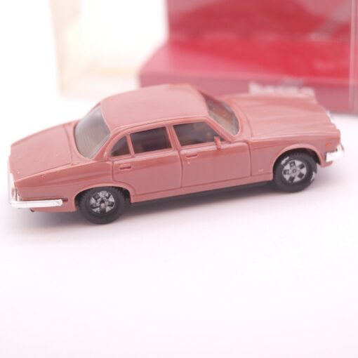 Herpa 1:87 Jaguar XJ 6 /12 in EVP RT2669 – Bild 3
