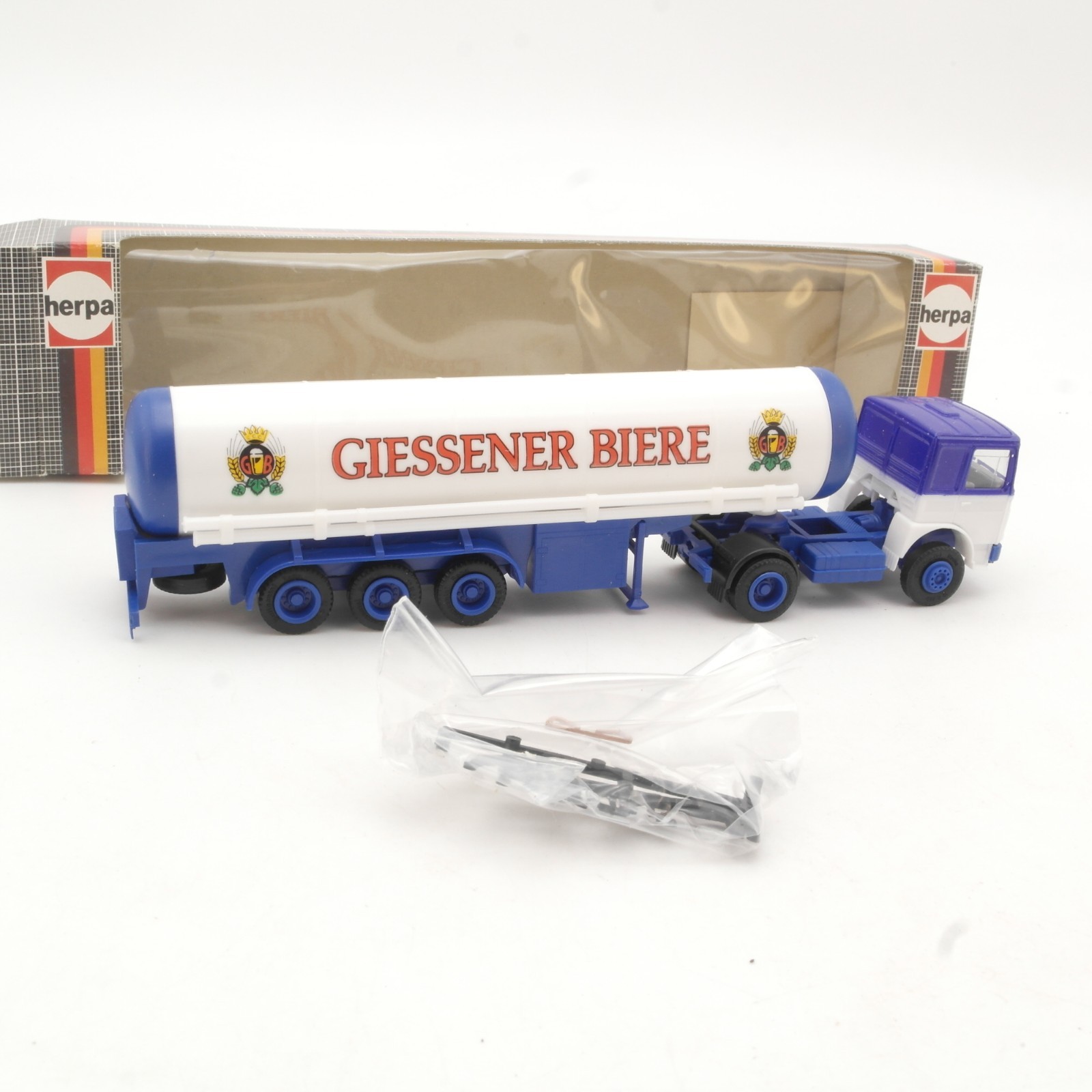 Herpa 1:87 MAN Tank-Sattelzug Giessener Biere in OVP RR5413 – Bild 3