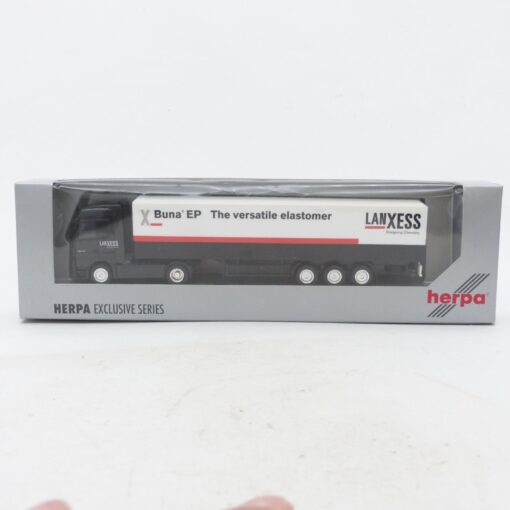 Herpa 1:87 MB Actros Sattelzug Buna EP LANXESS in OVP EX6885 – Bild 4