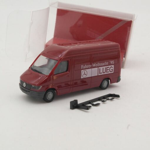 Herpa 1:87 Mercedes Benz Fahrer Weihnacht 95 Lueg in OVP QR6053