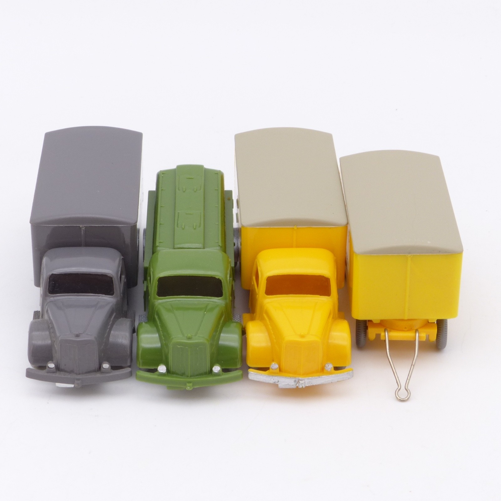 I.M.U. / IMU 1:87 3er-Pack diverse Mercedes LKW in Tüte siehe Bilder o. EX8191 – Bild 4