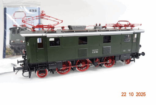 KM1 Spur 1 103206 E-Lok E 32 104 der DB Digital Sound in OVP JL3769
