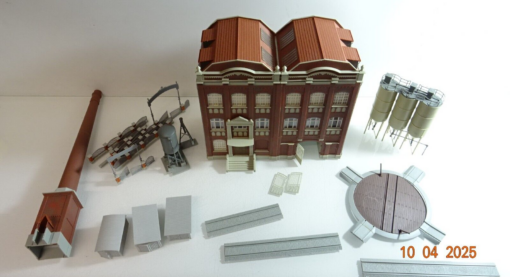 Kibri H0 Fabrikanlage mit Schornstein aus Anlagenrückbau siehe Foto CK7399 o.