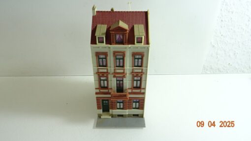 Kibri H0 Fertigmodell Stadthaus Mittelhaus siehe Foto CK7383 o. – Bild 4