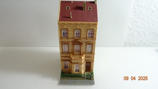 Kibri H0 Fertigmodell Stadthaus Mittelhaus siehe Foto CK7383 o.