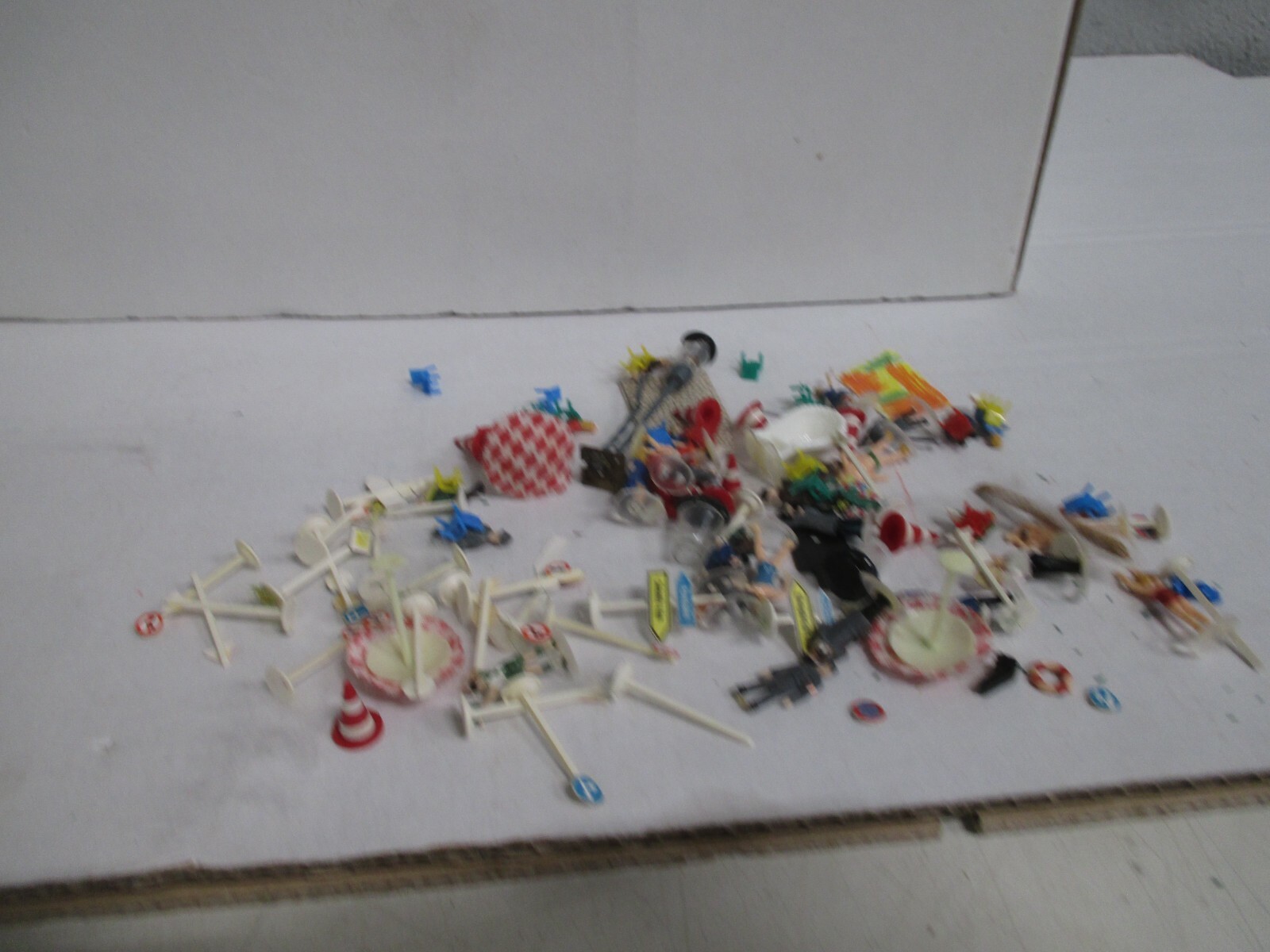 Konvolut H0 Ausschmückteile füt Die Eisenbahn m.VP WZ6505