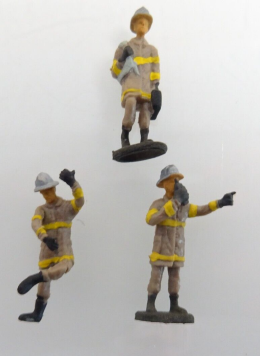 Konvolut H0 Figuren 3 Stück  Feuerwehr siehe Fotos in EVP QR1617 – Bild 3