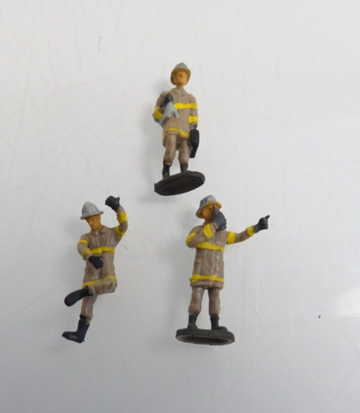 Konvolut H0 Figuren 3 Stück  Feuerwehr siehe Fotos in EVP QR1617