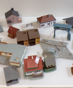 Konvolut Spur N Gebäude Häuser ca. 30tlg. siehe Foto PK3226