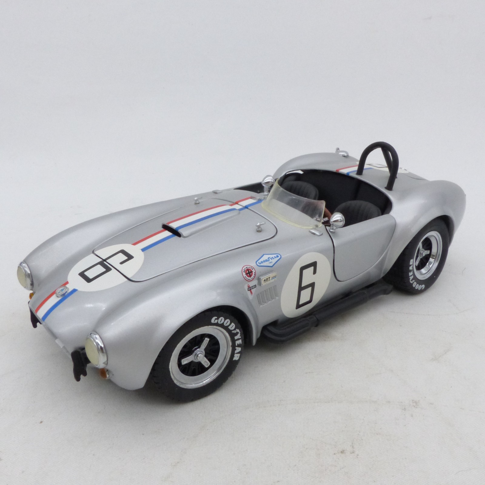 Kyosho 1:18 Shelby Cobra 427 S/C #6 silber in Tüte siehe Bilder o. EX8388 – Bild 3