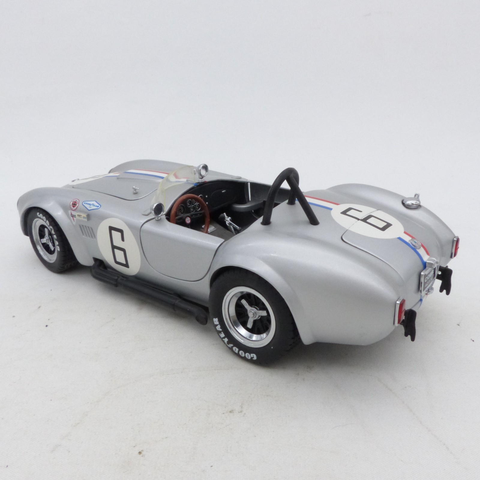 Kyosho 1:18 Shelby Cobra 427 S/C #6 silber in Tüte siehe Bilder o. EX8388 – Bild 4