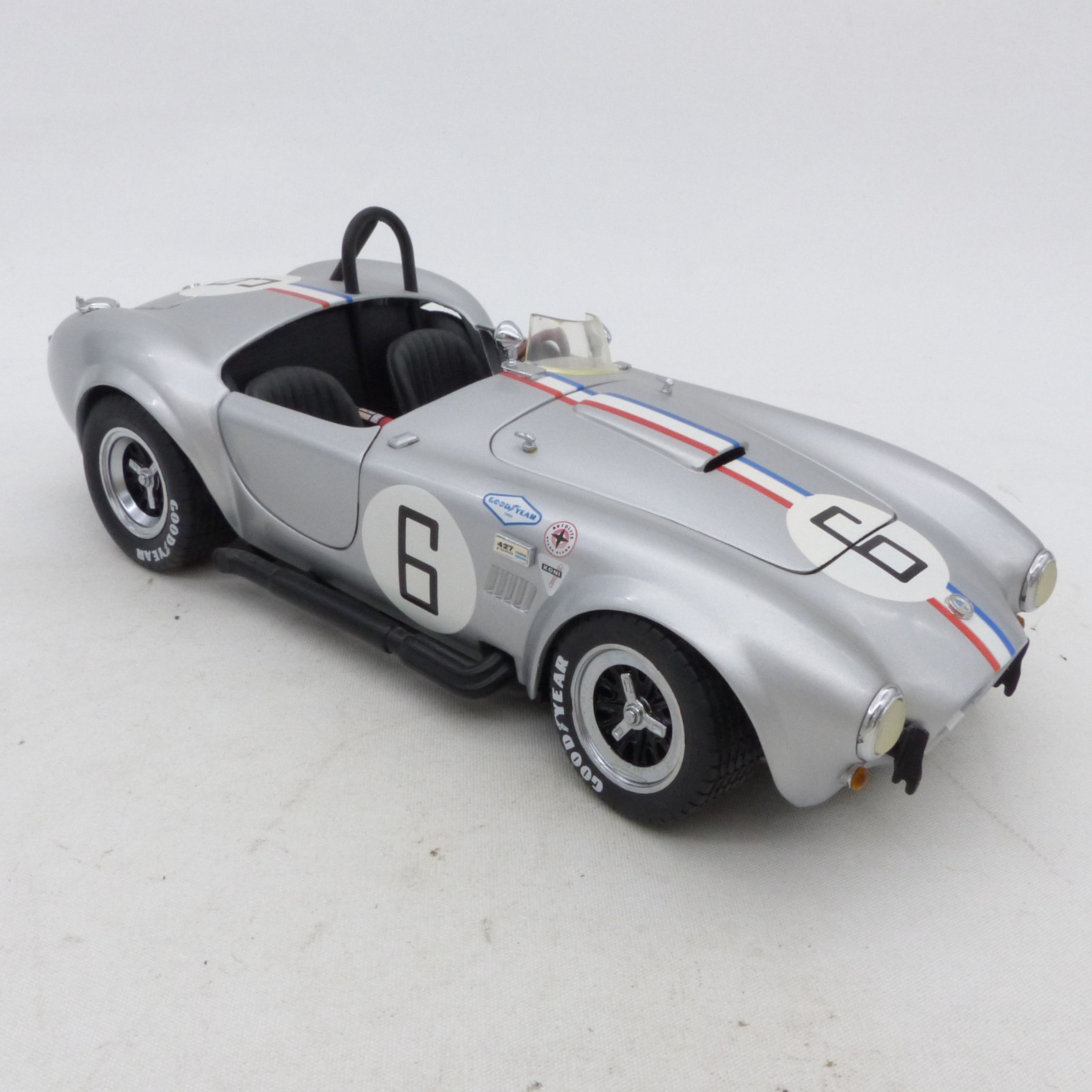 Kyosho 1:18 Shelby Cobra 427 S/C #6 silber in Tüte siehe Bilder o. EX8388 – Bild 7