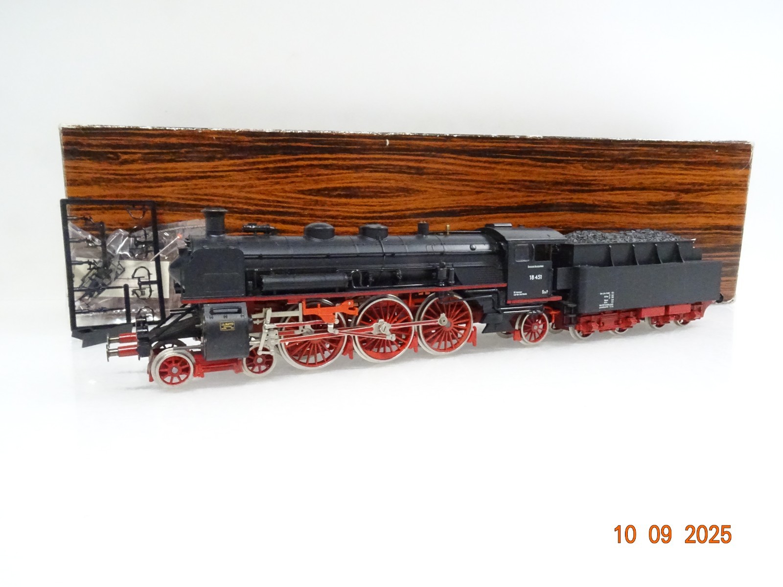 Liliput H0 1803 Dampflok BR 18 451 der DB in OVP JL2967