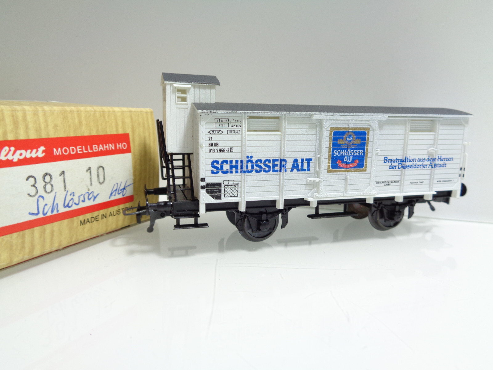 Liliput H0 215 06 AC Kühlwagen Schlösser Alt der DB in EVP JD2787