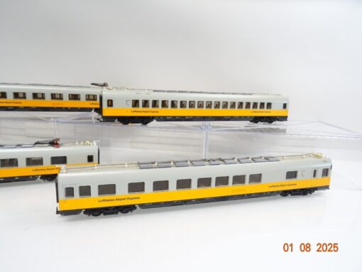Lima H0 AC E-Triebwagen 4tlg. Lufthansa-Airport-Express JL2062 o. – Bild 4