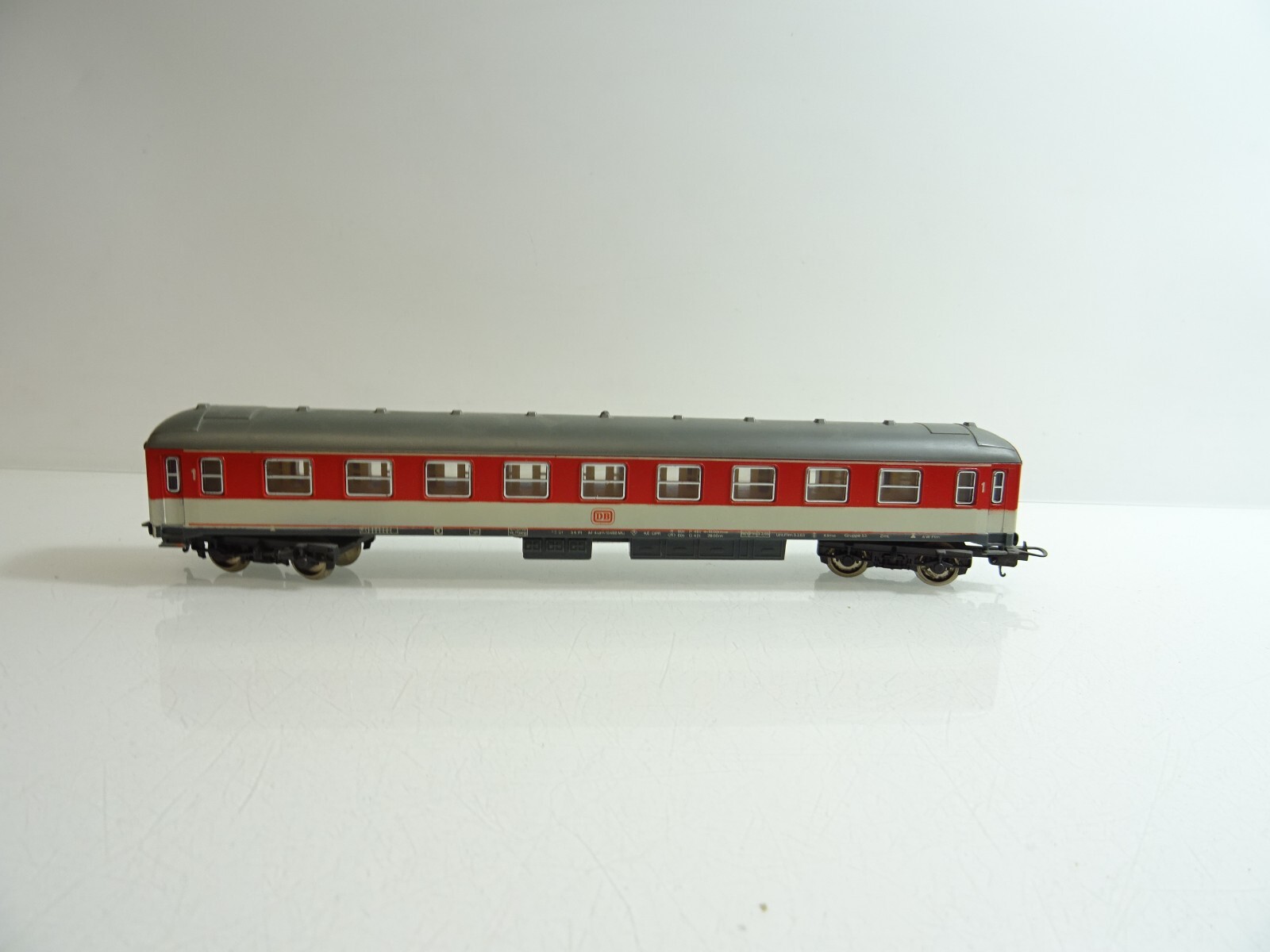 Lima H0 Personenwagen 1. Klasse der DB in EVP TF713 – Bild 3