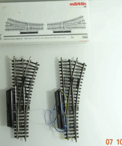 Märklin H0 2263 K Gleis elek. Weiche rechts 2x s. Foto in OVP PK1302