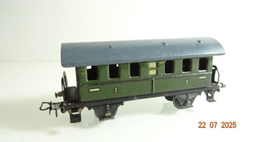 Märklin H0 327 Personenwagen 3. Klasse, siehe Foto RR2570 o.