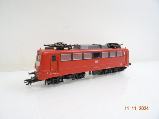 Märklin H0 3340 E-Lok BR 110 217-7 der DB LE7048 o.